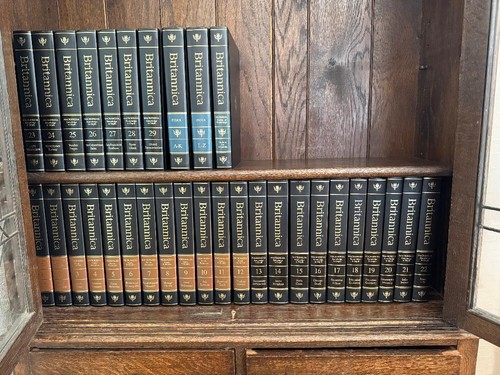Encyclopaedia britannica full - encyclopaedia,