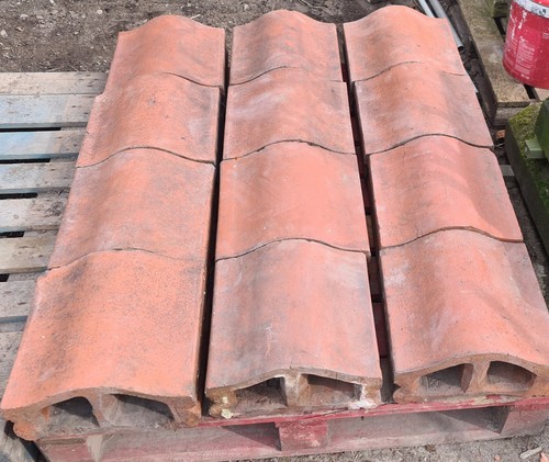 Victorian red terracotta - red,