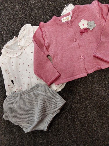 Sale new baby girls - new, 3