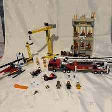 LEGO 60216 Downtown Fire Brigade station
