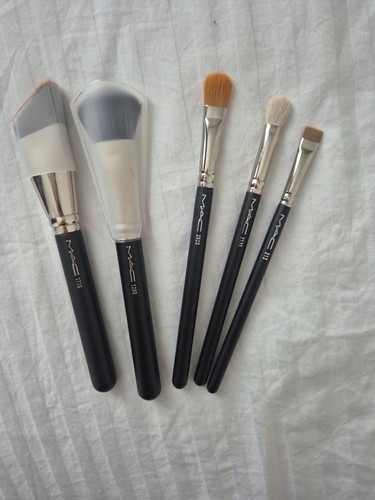 Set authentic mac - authentic,