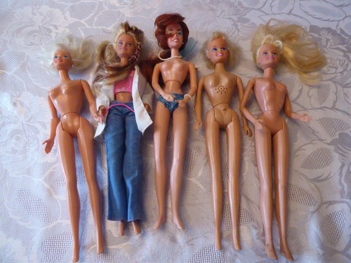 Barbie fashion dolls used - ,