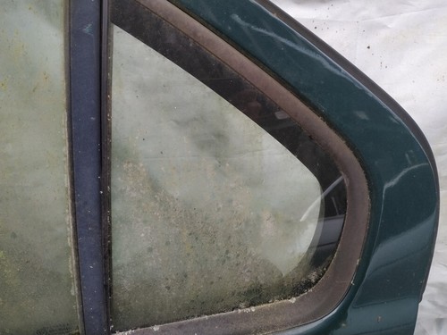 Quarter glass rear - glass, left