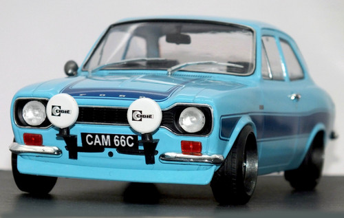 Custom 1973 mk1 ford - 1:18,