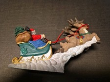 Santa's Sleigh Flying Reindeer
