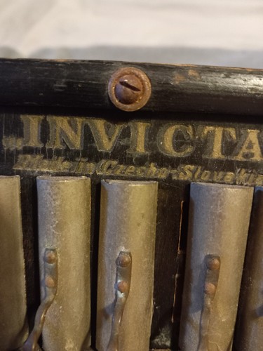 Antique vintage old invicta - old,