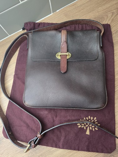 Mulberry chocolate brown grain - chocolate,