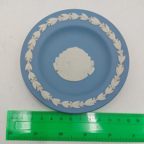 Wedgwood blue jasperware - blue,