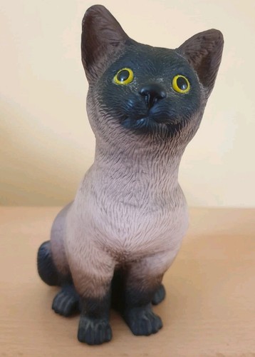 Siamese cat figurine - figurine,