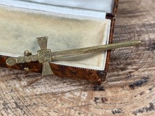 Vintage Scottish Claymore Brooch Gold Brass Tone Celtic Cloak Pin Dirk Sword