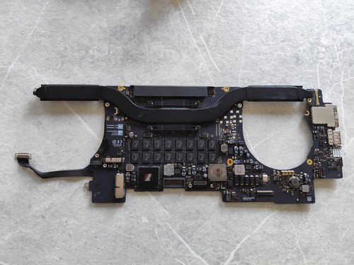 Macbook pro a1398 mid - pro,