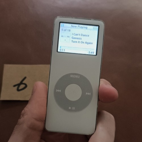 Apple ipod nano 1st generation - apple,