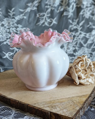 Vintage pink white - &, cased