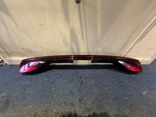 Audi rear led center - audi, a8