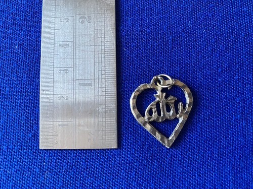 Pendant shows the name of - pendant,,
