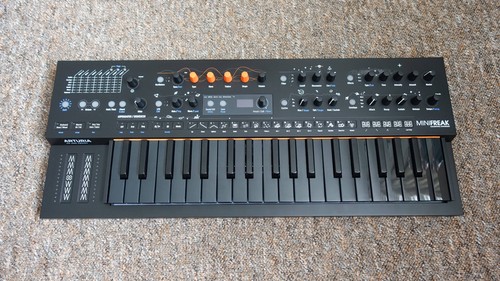 Arturia minifreak hybrid - arturia,