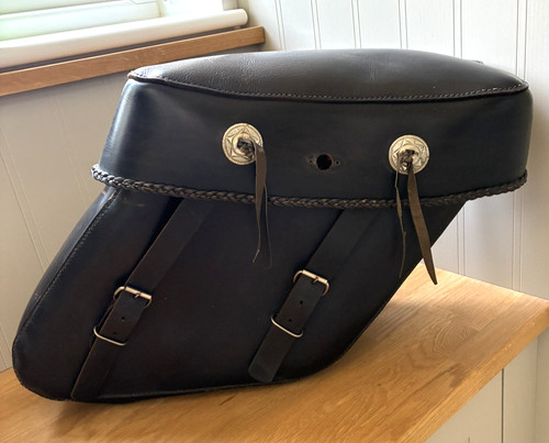 Leather saddlebag pannier - leather,
