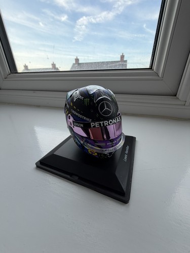 Spark 5hf066 helmet replica - spark,