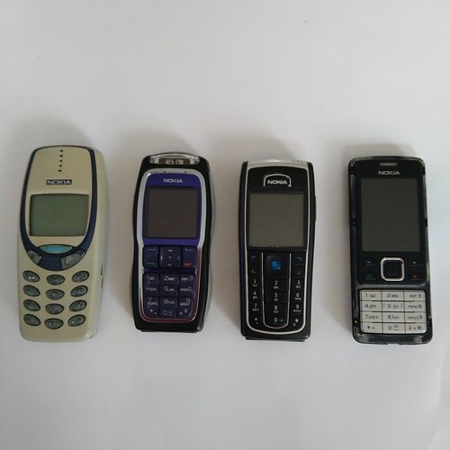 Nokia phone bundle 3330 - nokia,