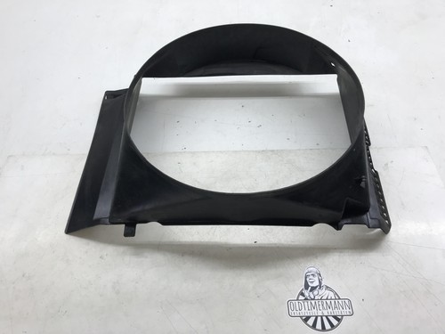 Radiator shroud fan shroud