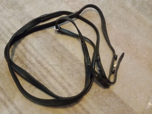 Black leather and rubber grip - and,