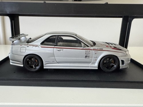Autoart nissan skyline r34 - nissan,
