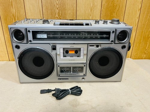 Sanyo x965 boombox - sanyo,