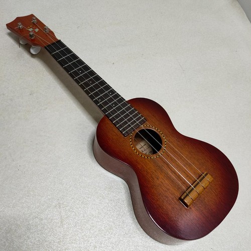 Luna 220 vintage ukulele - luna,