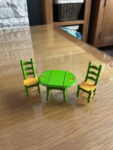 Vintage 24th dolls house - vintage,