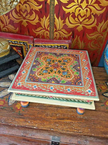 Hand painted small - hand, wooden