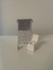 Sylvanian Families Portaloo