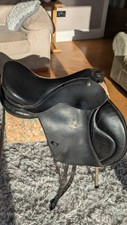Solution Saddle  Black Jump  Size 5