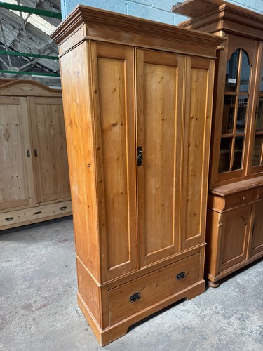 Old victorian - old,