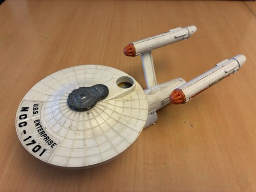 Dinky uss enterprise ncc - dinky,