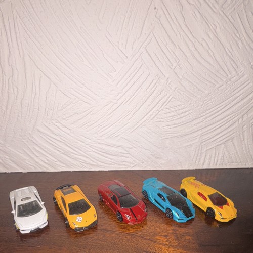 Hot wheels lot diecast - 5,
