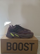 Adidas Yeezy 700 Mauve EE9614