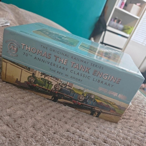 Thomas the tank engine - thomas,