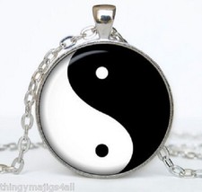 Black & White Chinese Yin / Ying Yang Feng Shui Charm Pendant Necklace Yingyang