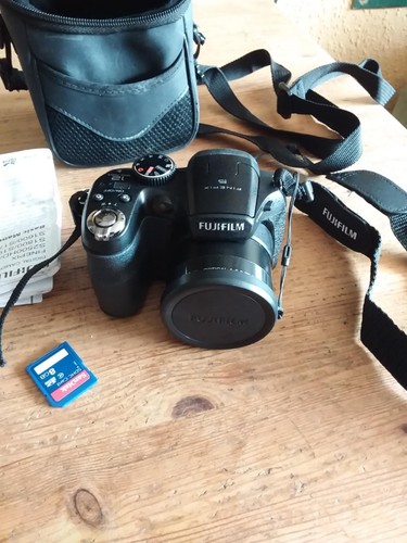 Fuji finepix s1600 - fuji,