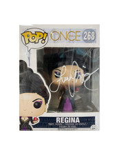 Regina funko pop 268 - regina, signed