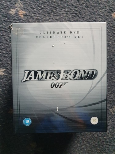 James bond ultimate - james,