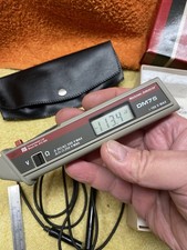 Beckmann Autoranging Digital Multimeter DM75