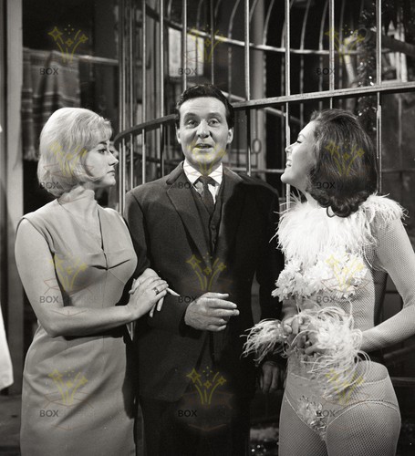 Rare diana rigg - rare,