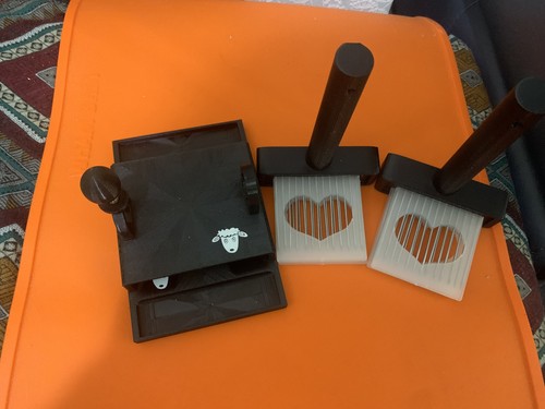 Printed wool combs made - wool, combs,