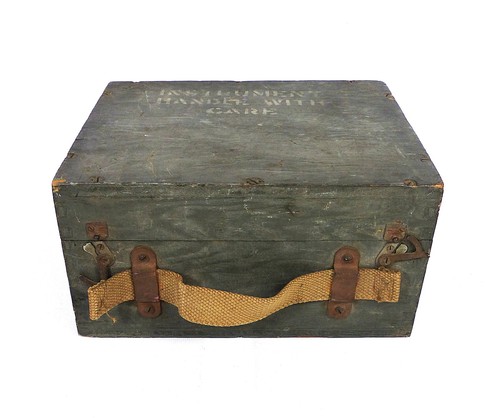Vintage small wooden military - vintage,