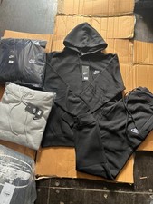 Nike Men's Tracksuit Set Size