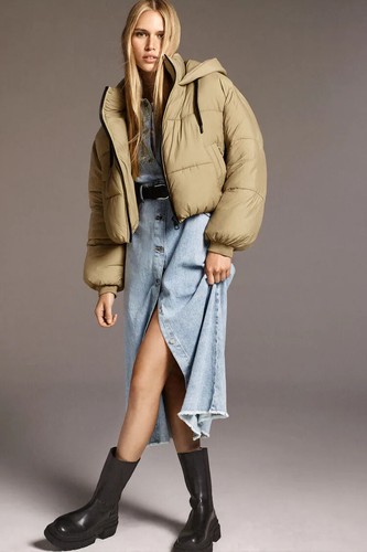Bnwt cropped water and wind - bnwt:,