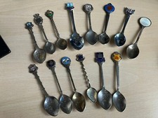 VINTAGE COLLECTOR’S 14 PIECES TEASPOONS - VARIOUS CITIES & COUNTRIES