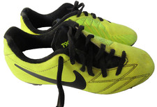 Nike T90 Football Trainers sneakers size UK 2 (34) US 2.5Y Yellow 2012 ?⚽