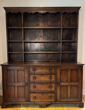 Stunning antique oak dresser with original keys